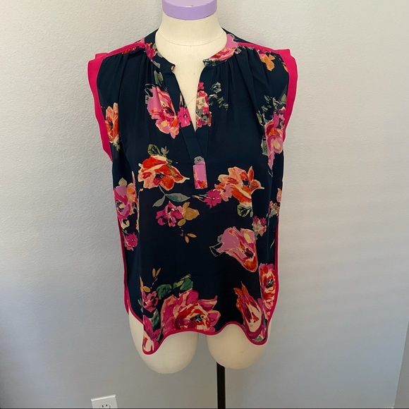 19 Cooper Tops - 19 Copper blue floral sleeveless top